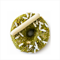 Pistachio sponge cake, covered with pistachio spread, kunafi, white chocolate curls, crushed pistachio and white chocolate finger topping. Perfect for corporate gifting and desk drops